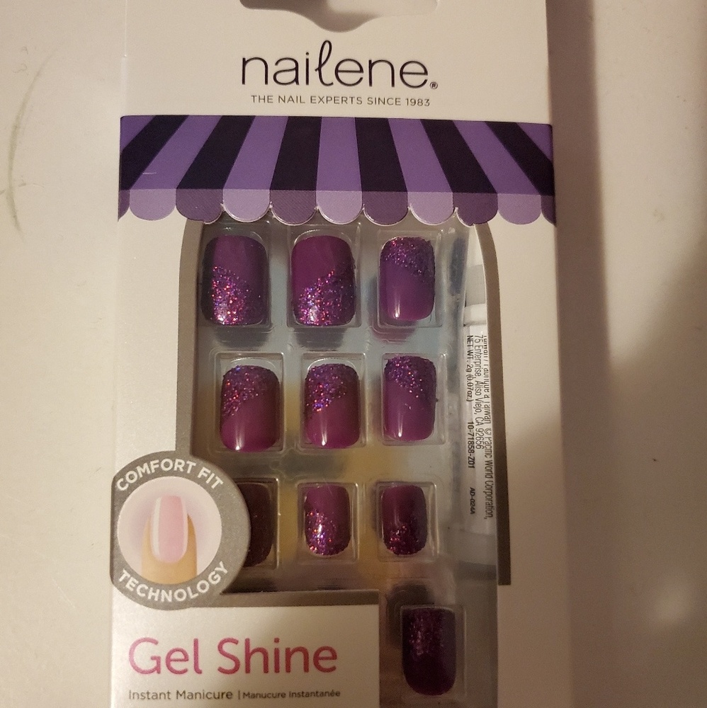 Acrylic nails